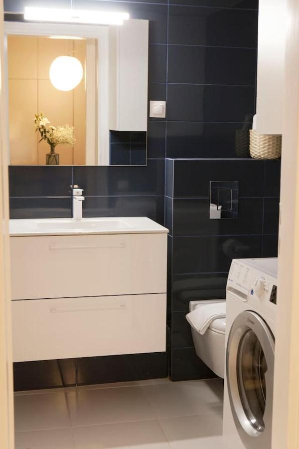 אתונה Chic & Comfortable Central Apart, Close To National Archeological Museum! מראה חיצוני תמונה